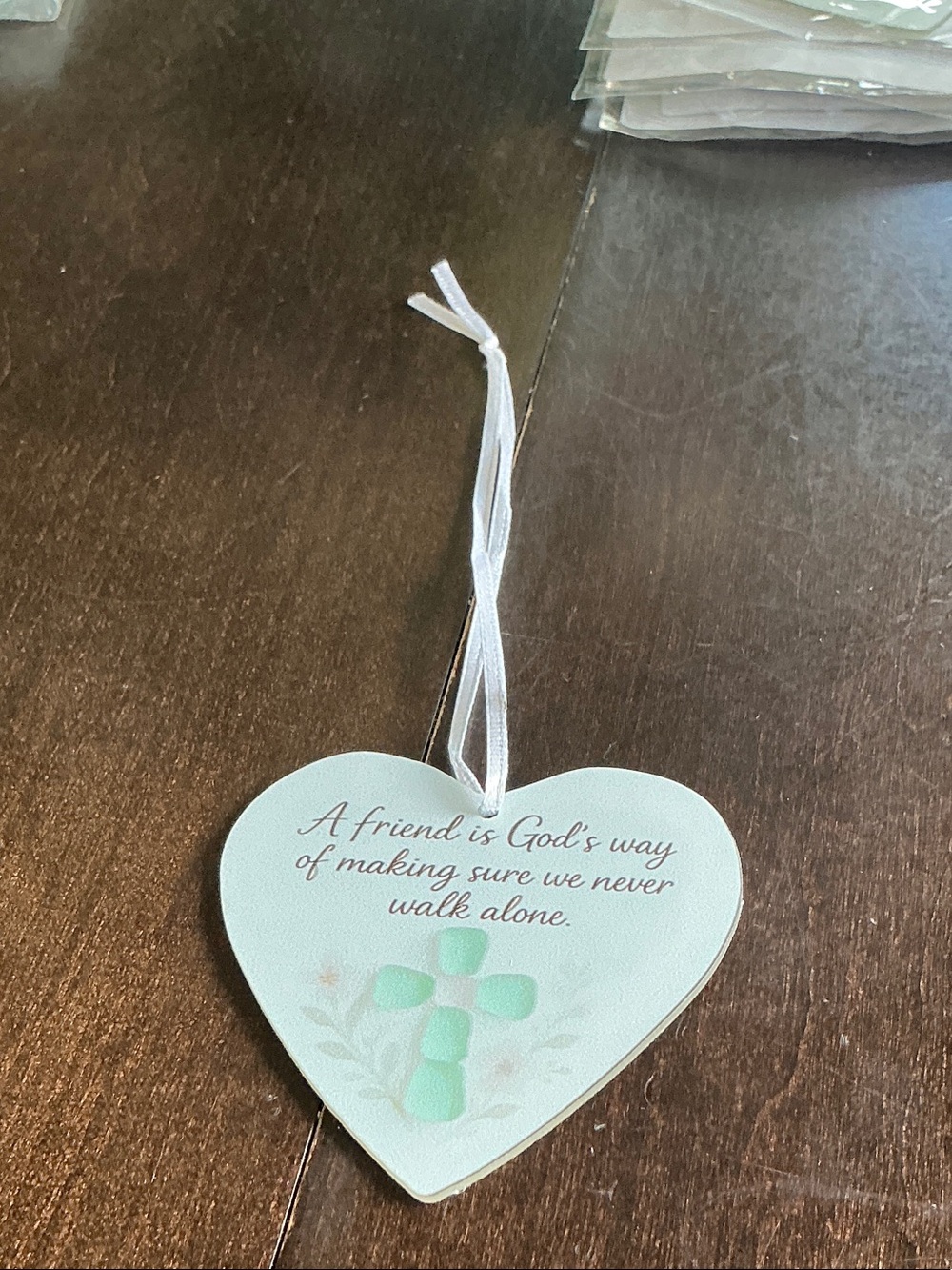 Heart-Shaped Inspirational Hanging Plaque in Mint Green